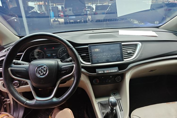 Used Buick GT 2018 15T Manual Elite Version China V Standard Center Console