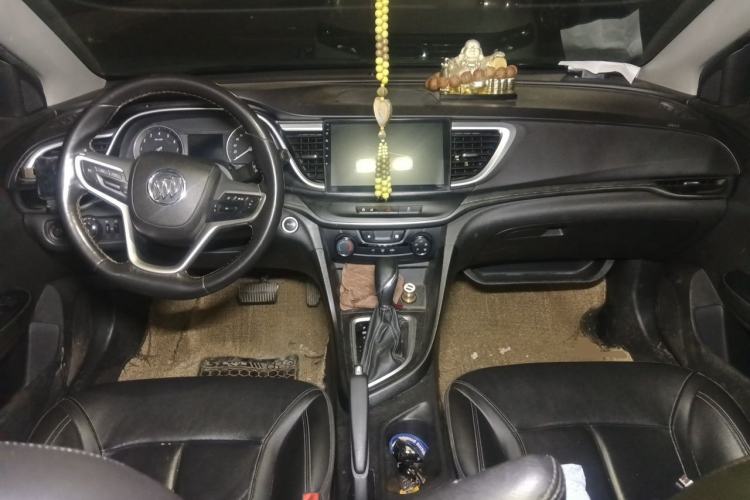 Used Buick GT 2018 18T Automatic Elite Model Center Console