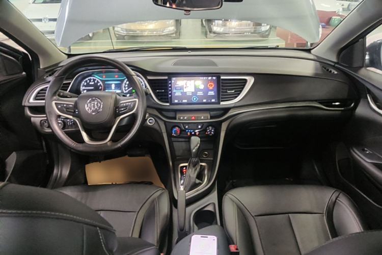 Used Buick GT 2018 18T Automatic Elite Model Center Console
