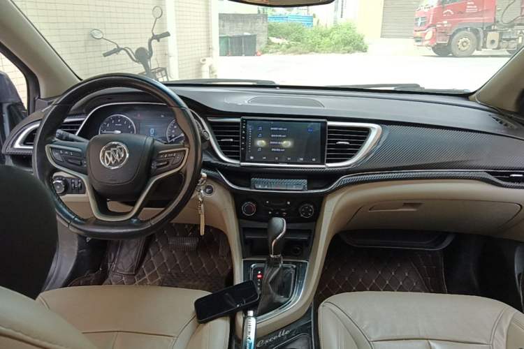 Used Buick GT 2018 15T Dual-Clutch Elite Model China V Standard Center Console