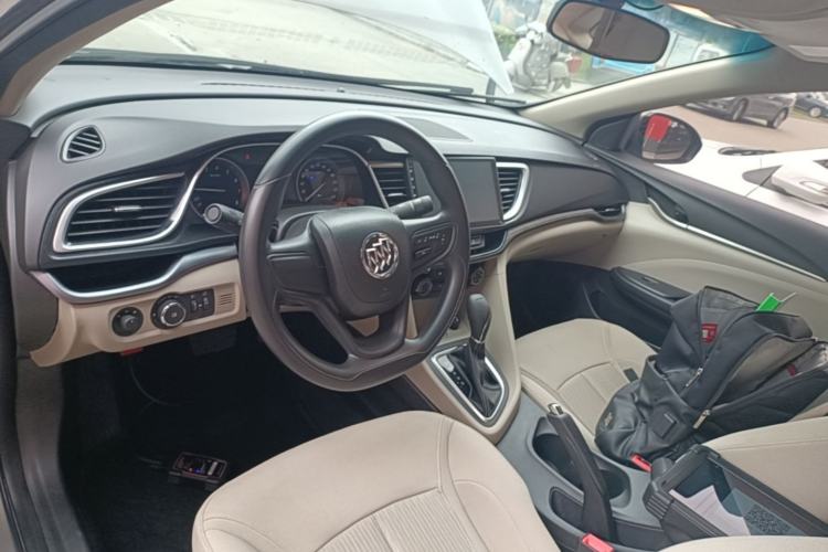 Used Buick GT 2018 15T Dual-Clutch Advanced Model China V Standard Center Console
