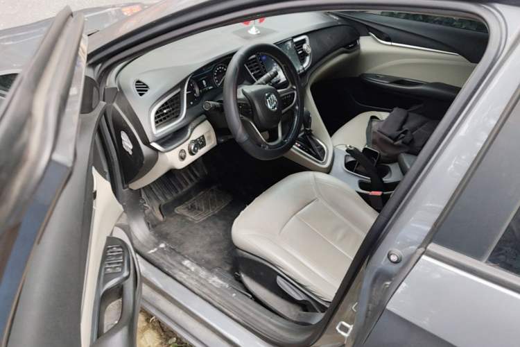 Used Buick GT 2018 15T Dual-Clutch Elite Model China V Standard Driver Seat