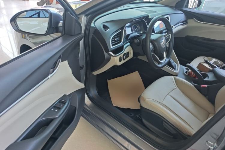 Used Buick GT 2018 15T Dual-Clutch Elite Model China V Standard Driver Seat
