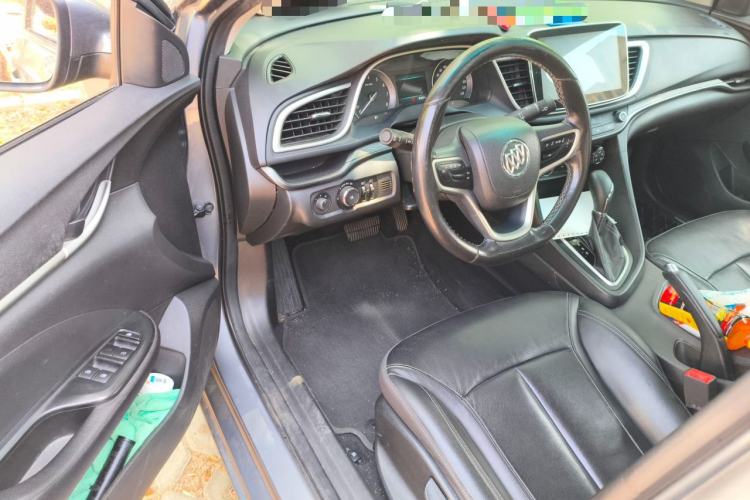 Used Buick GT 2018 18T Automatic Elite Model Driver Seat