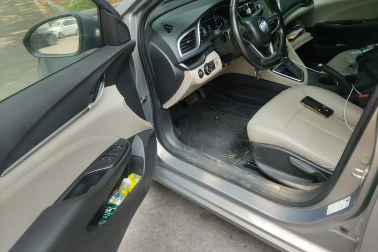 Used Buick GT 2018 15T Dual-Clutch Elite Model China V Standard Driver Seat