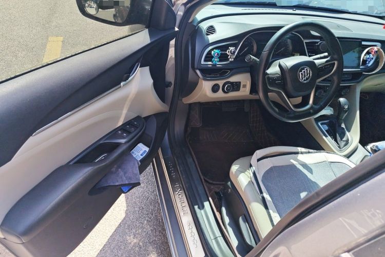 Used Buick GT 2018 15T Dual-Clutch Elite Model China V Standard Driver Seat
