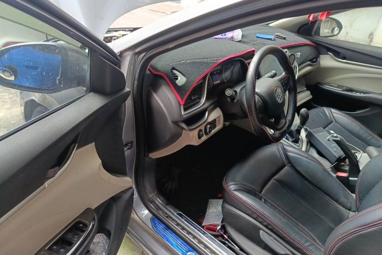 Used Buick GT 2018 15T Dual-Clutch Advanced Model China V Standard Driver Seat