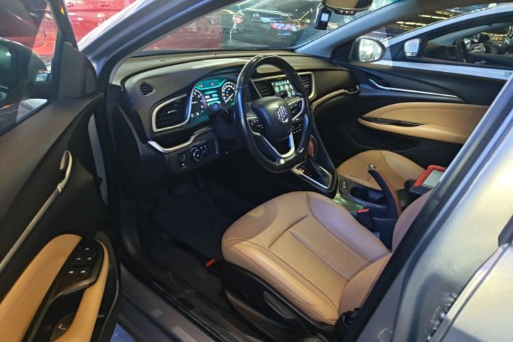 Used Buick GT 2018 18T Automatic Flagship Model Driver Seat
