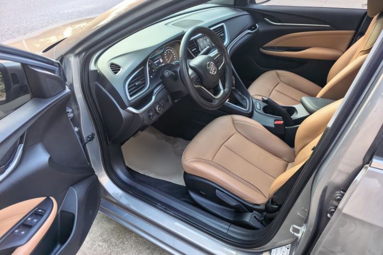 Used Buick GT 2018 18T Automatic Flagship Model Driver Seat