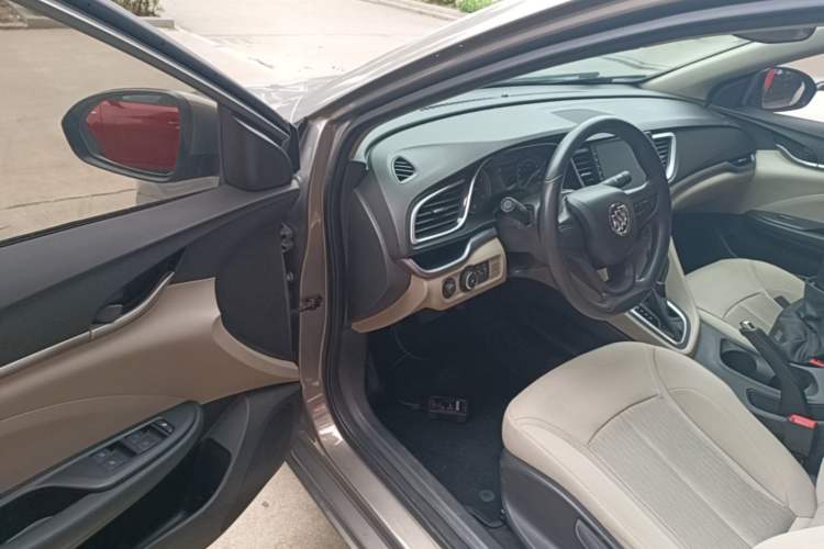 Used Buick GT 2018 15T Dual-Clutch Advanced Model China V Standard Driver Seat