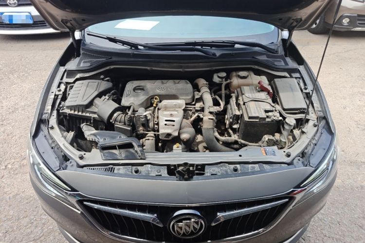 Used Buick GT 2018 15T Manual Elite Version China V Standard Engine Bay