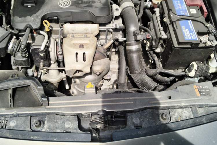 Used Buick GT 2018 18T Automatic Elite Model Engine Bay