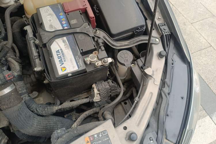 Used Buick GT 2018 18T Automatic Elite Model Engine Bay Left