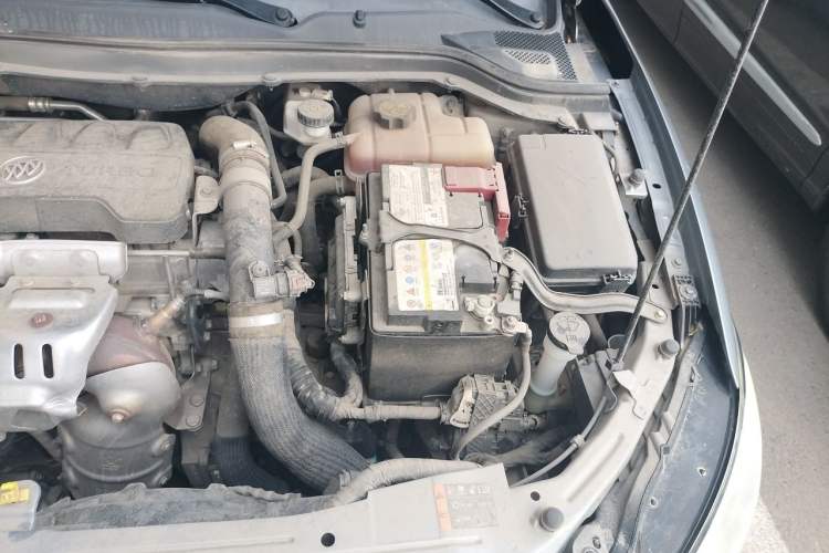 Used Buick GT 2018 18T Automatic Flagship Model Engine Bay Left