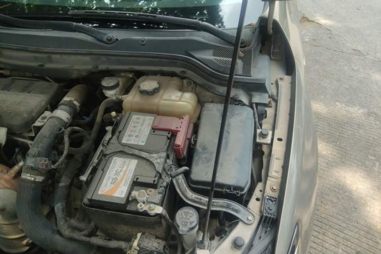 Used Buick GT 2018 15T Dual-Clutch Elite Model China V Standard Engine Bay Left