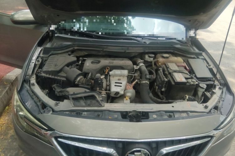 Used Buick GT 2018 15T Dual-Clutch Elite Model China V Standard Engine Bay