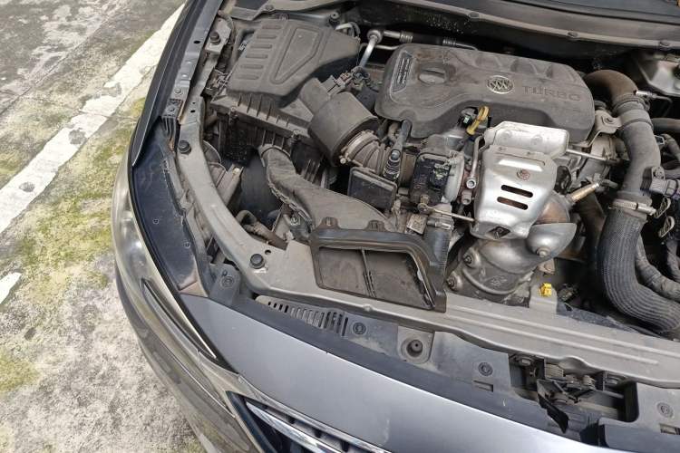 Used Buick GT 2018 15T Dual-Clutch Advanced Model China V Standard Engine Bay Right