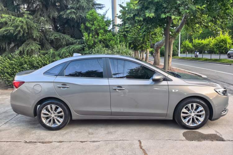 Used Buick GT 2018 18T Automatic Flagship Model Exterior 1