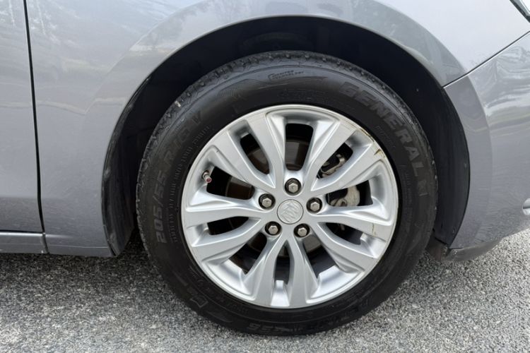 Used Buick GT 2018 15T Dual-Clutch Elite Model China V Standard Exterior 3