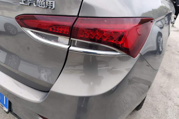 Used Buick GT 2018 18T Automatic Flagship Model Exterior 3