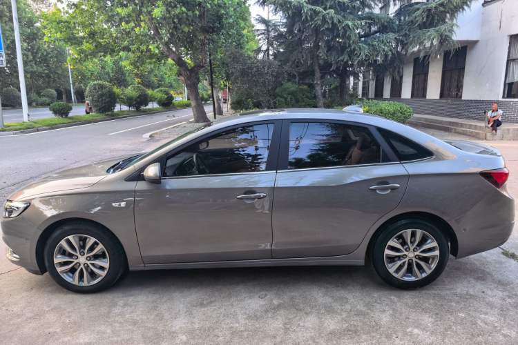 Used Buick GT 2018 18T Automatic Flagship Model Exterior 4