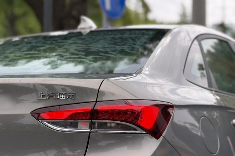 Used Buick GT 2018 18T Automatic Elite Model Exterior 6