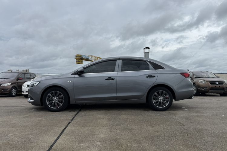 Used Buick GT 2018 18T Automatic Elite Model Exterior 6