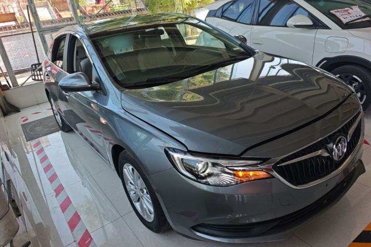 Used Buick GT 2018 15T Dual-Clutch Elite Model China V Standard Front Right 45 Deg