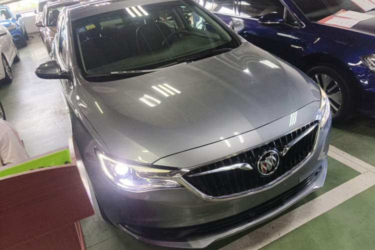 Used Buick GT 2018 18T Automatic Elite Model Front Right 45 Deg