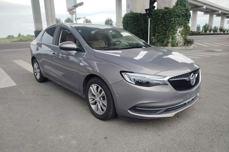 Used Buick GT 2018 18T Automatic Flagship Model Front Right 45 Deg