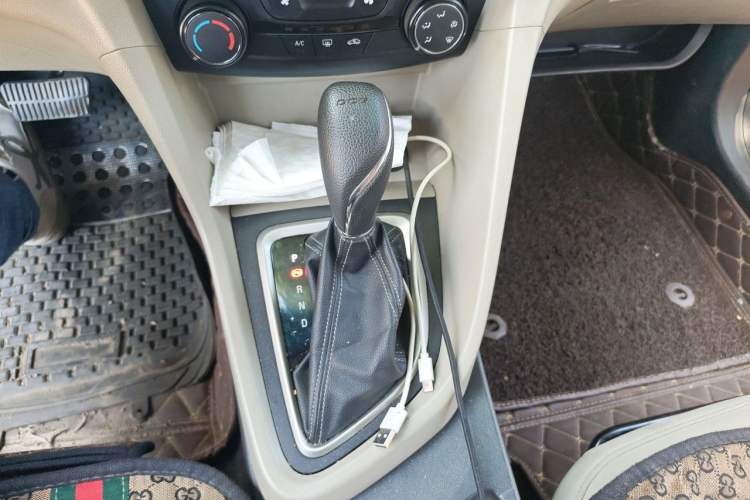 Used Buick GT 2018 15T Dual-Clutch Elite Model China V Standard Gear Lever