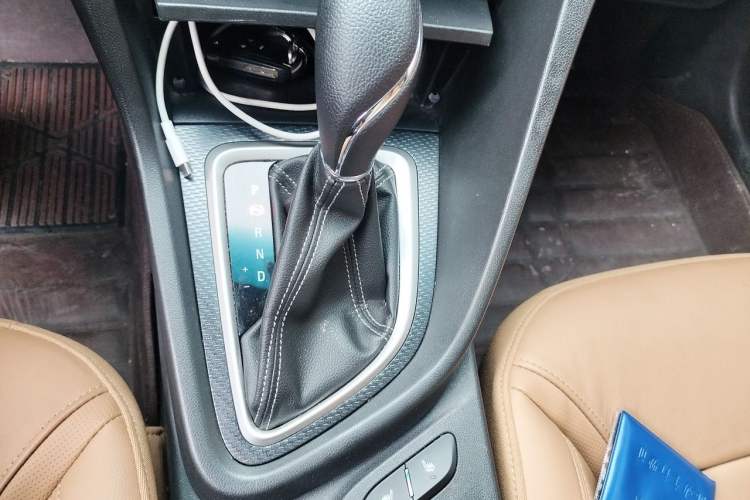 Used Buick GT 2018 18T Automatic Flagship Model Gear Lever