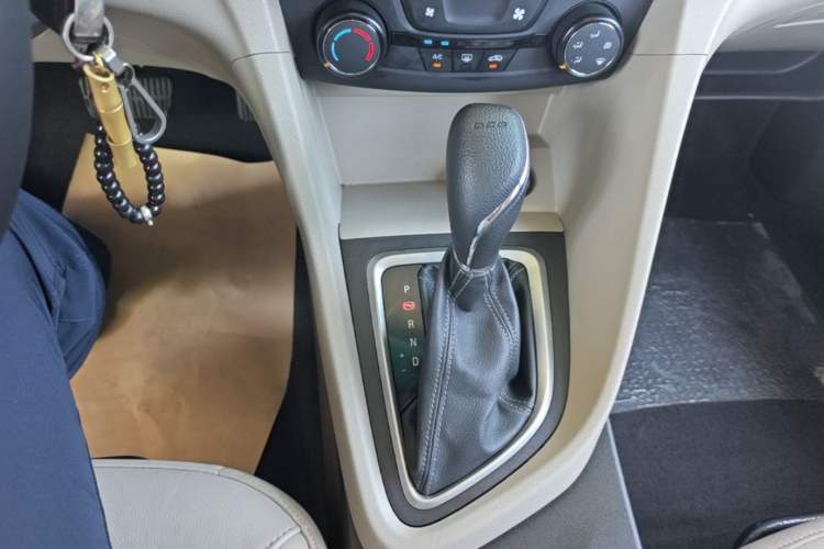 Used Buick GT 2018 15T Dual-Clutch Elite Model China V Standard Gear Lever