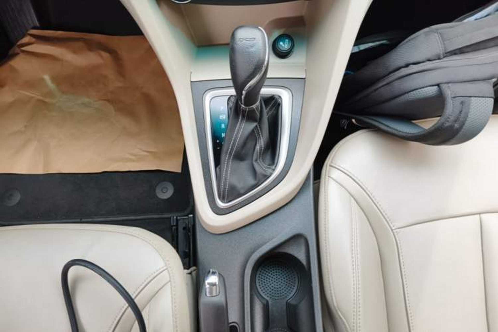 Used Buick GT 2018 15T Dual-Clutch Elite Model China V Standard Gear Lever