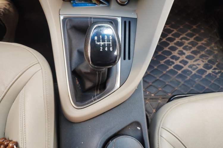 Used Buick GT 2018 15T Manual Elite Version China V Standard Gear Lever