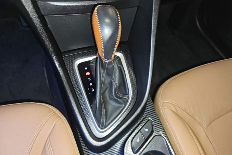 Used Buick GT 2018 18T Automatic Flagship Model Gear Lever