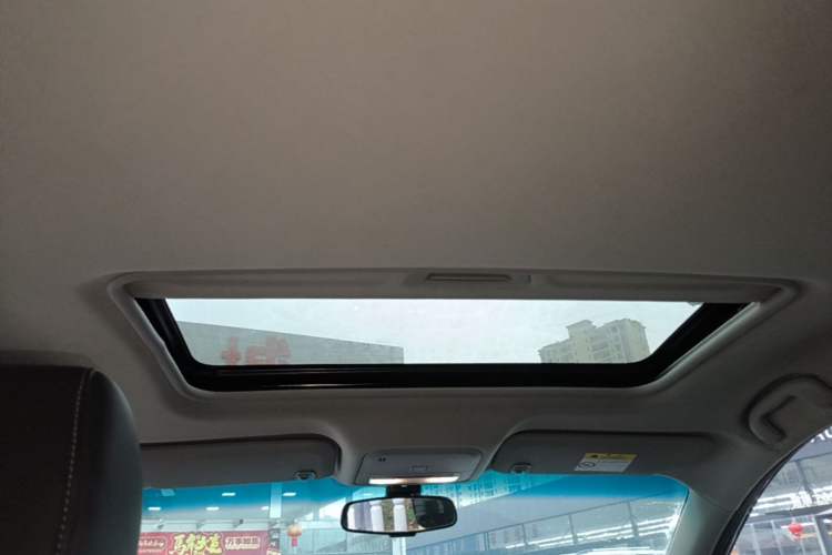 Used Buick GT 2018 18T Automatic Elite Model Headliner