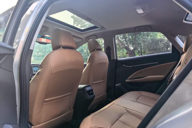 Used Buick GT 2018 18T Automatic Flagship Model Headliner