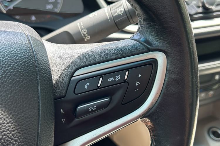 Used Buick GT 2018 15T Dual-Clutch Elite Model China V Standard Interior 12