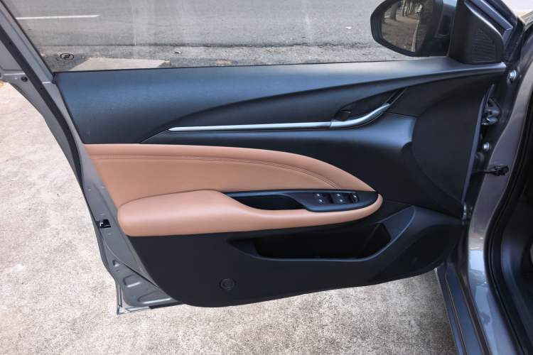 Used Buick GT 2018 18T Automatic Flagship Model Interior 2