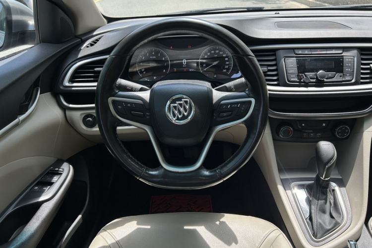 Used Buick GT 2018 15T Dual-Clutch Elite Model China V Standard Interior 4
