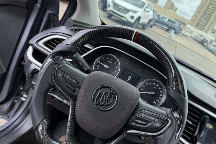 Used Buick GT 2018 18T Automatic Elite Model Interior 5