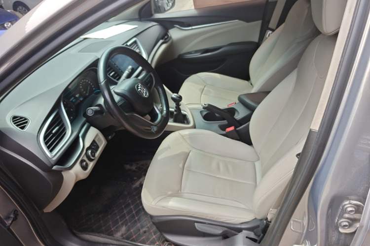 Used Buick GT 2018 15T Manual Elite Version China V Standard Left Front Seat
