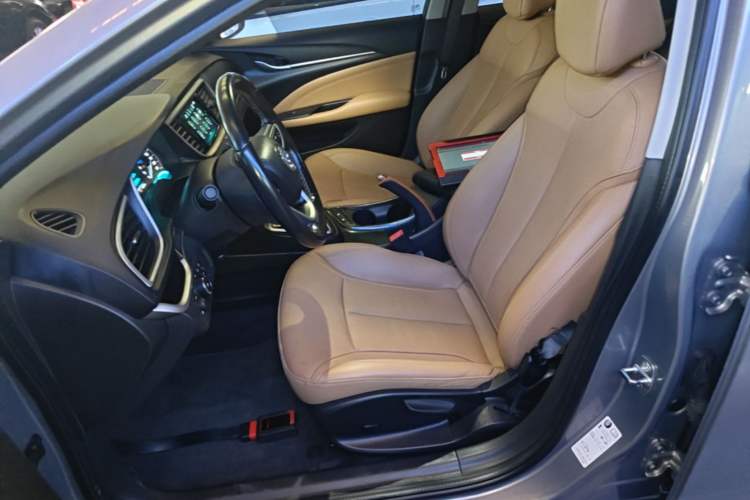 Used Buick GT 2018 18T Automatic Flagship Model Left Front Seat