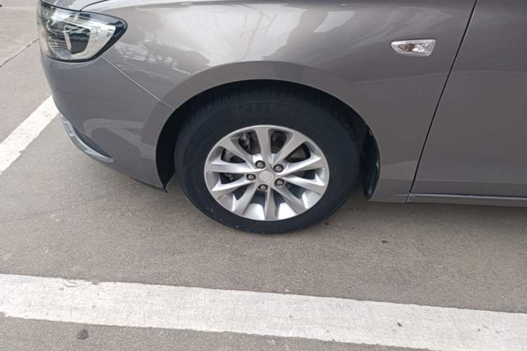 Used Buick GT 2018 15T Dual-Clutch Advanced Model China V Standard Left Front Wheel Hub