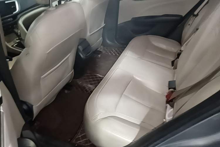 Used Buick GT 2018 15T Dual-Clutch Elite Model China V Standard Left Rear Seat