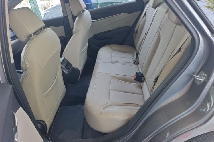Used Buick GT 2018 15T Dual-Clutch Elite Model China V Standard Left Rear Seat