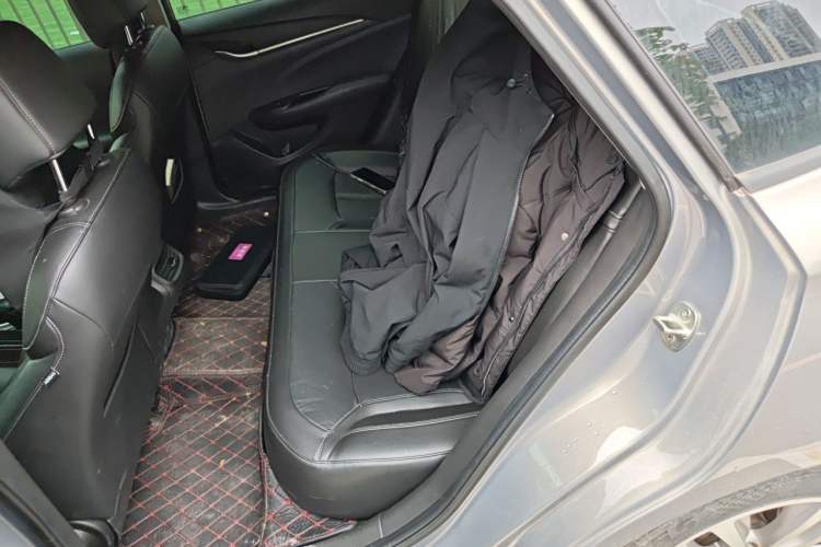 Used Buick GT 2018 18T Automatic Elite Model Left Rear Seat