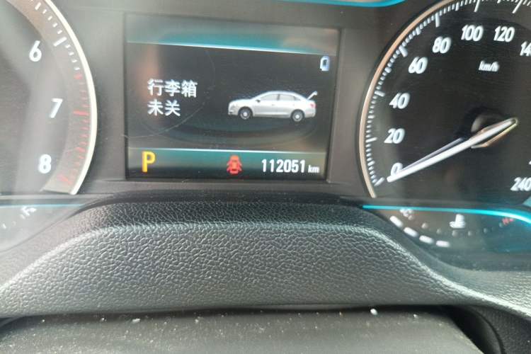 Used Buick GT 2018 18T Automatic Elite Model Odometer Close Up