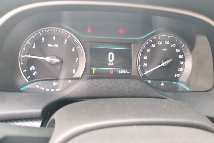 Used Buick GT 2018 18T Automatic Flagship Model Odometer Close Up